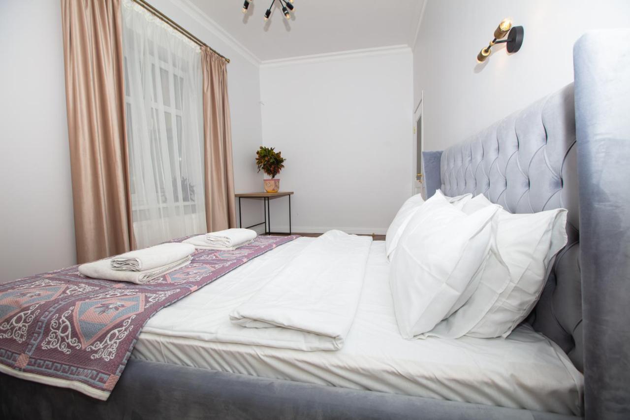 Friends House- Сучасні Апартаменти В Центрі Львова Εξωτερικό φωτογραφία
